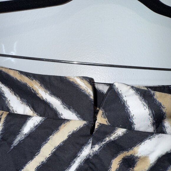 Talbots Zebra Print Pencil Skirt 100% Polyester Size 10P - Picture 4 of 7